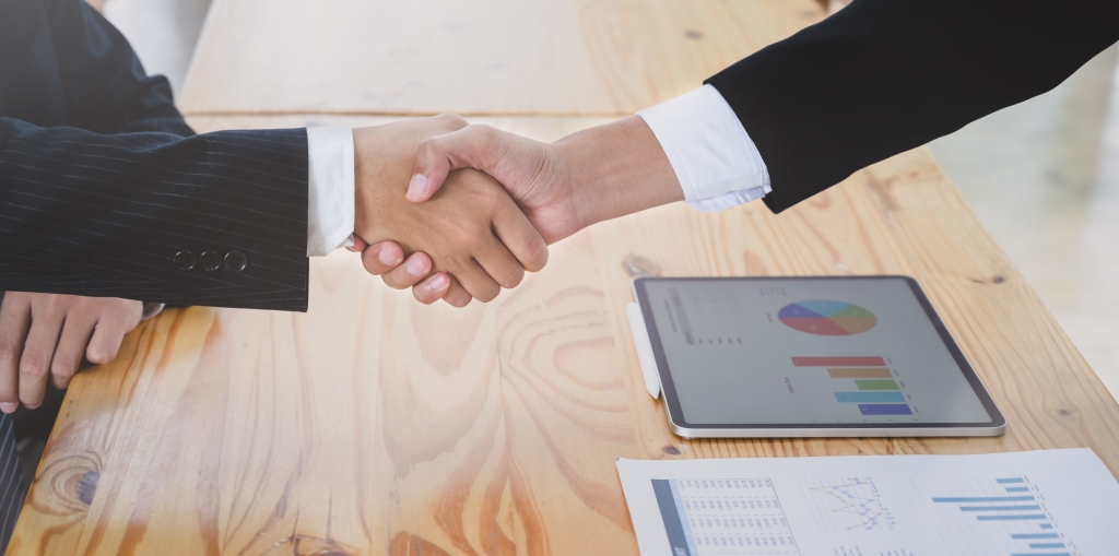 photo-of-people-doing-hand-shake-3740400.jpg